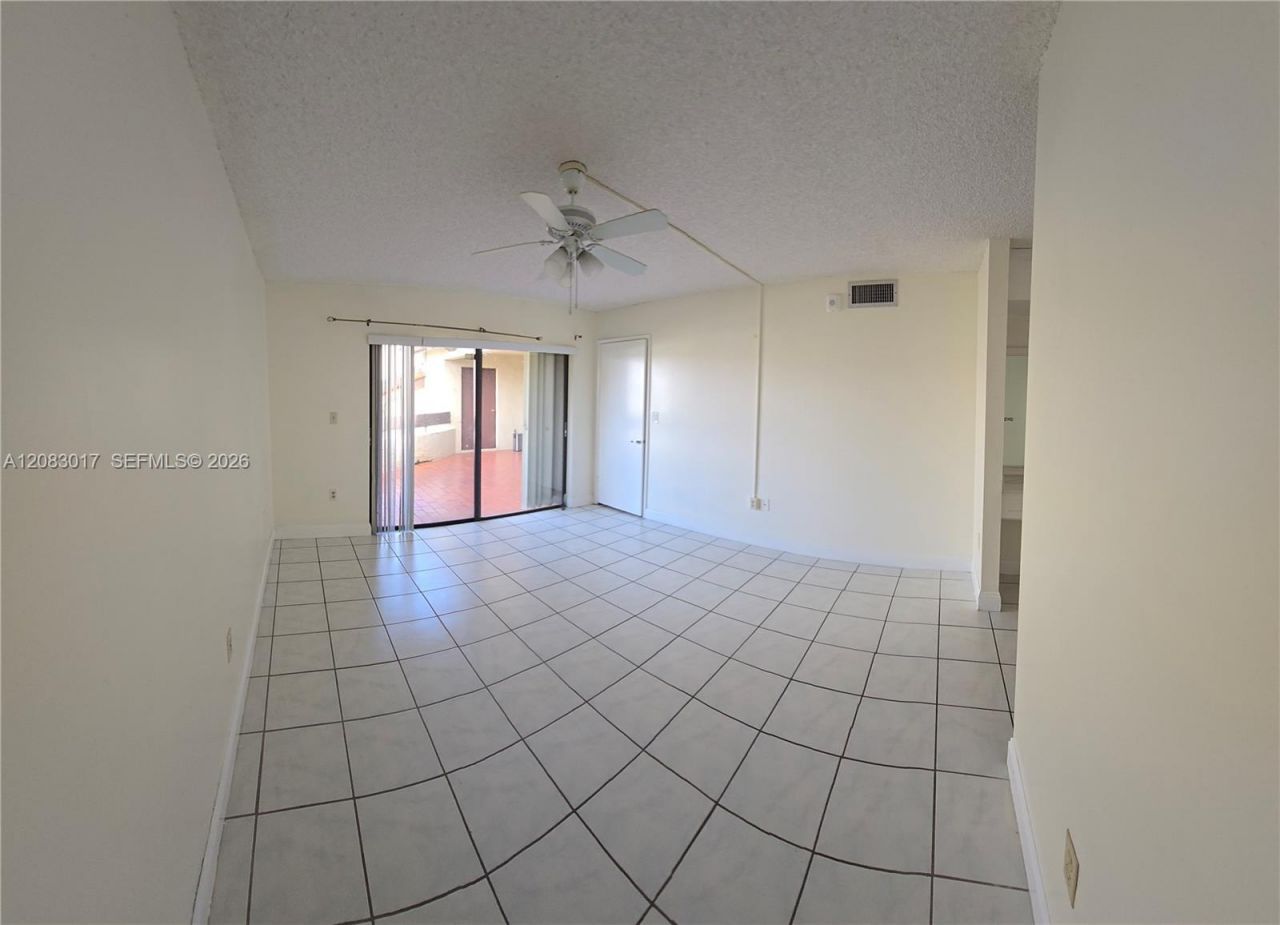8933 SW 123rd Ct , Unit 401, Miami, FL 33186 Photo