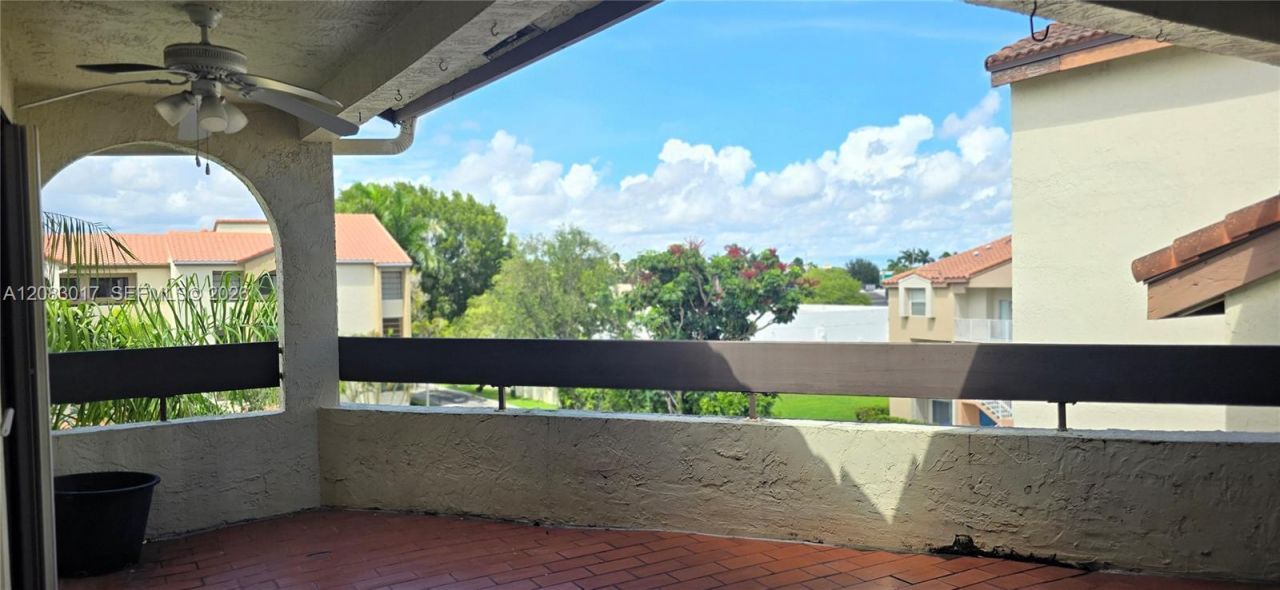 8933 SW 123rd Ct , Unit 401, Miami, FL 33186 Photo