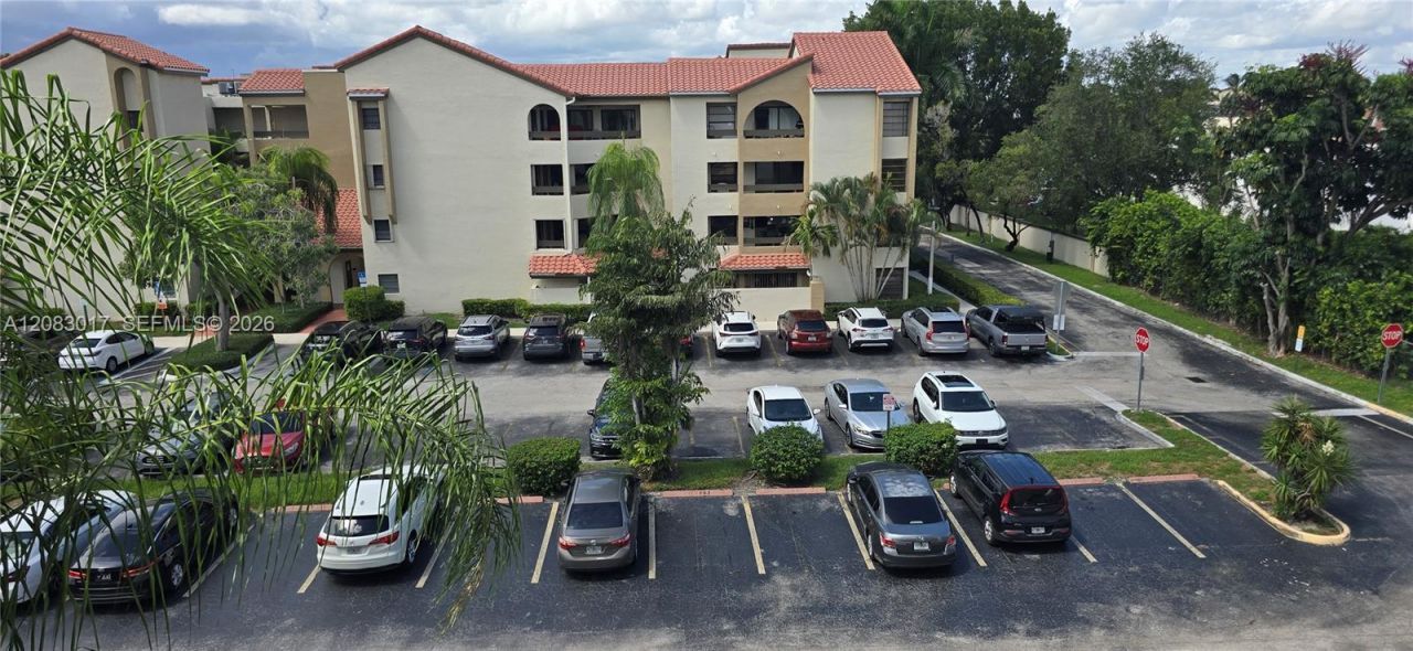 8933 SW 123rd Ct , Unit 401, Miami, FL 33186 Photo