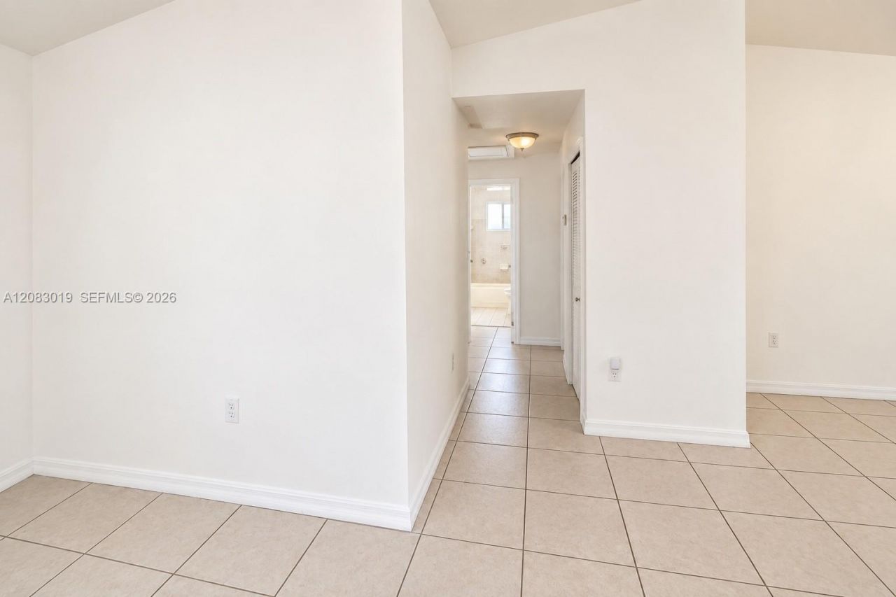 18045 SW 154th Pl, Miami, FL 33187 Photo