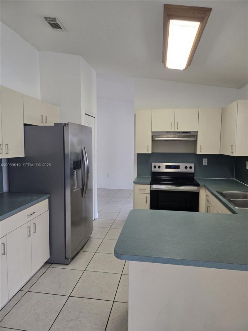18045 SW 154th Pl, Miami, FL 33187 Photo