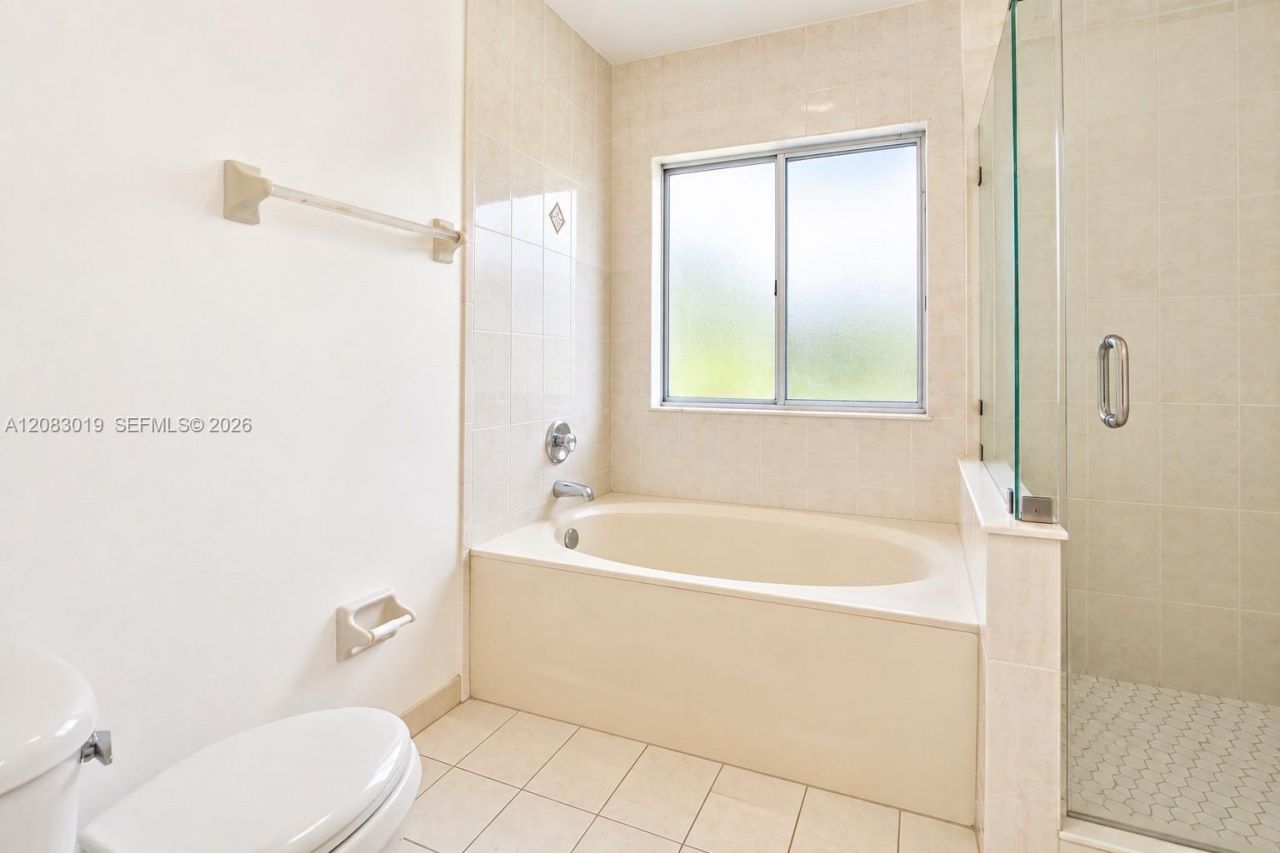 18045 SW 154th Pl, Miami, FL 33187 Photo