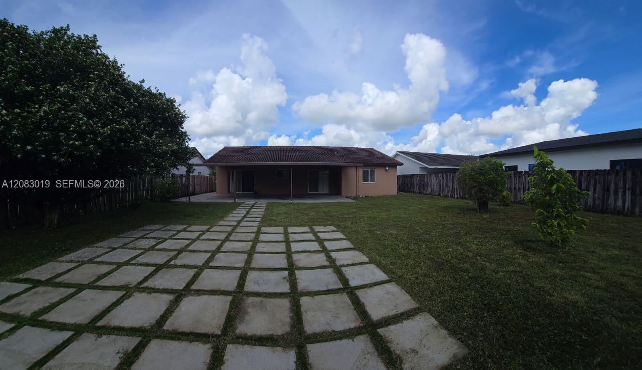 18045 SW 154th Pl, Miami, FL 33187 Photo