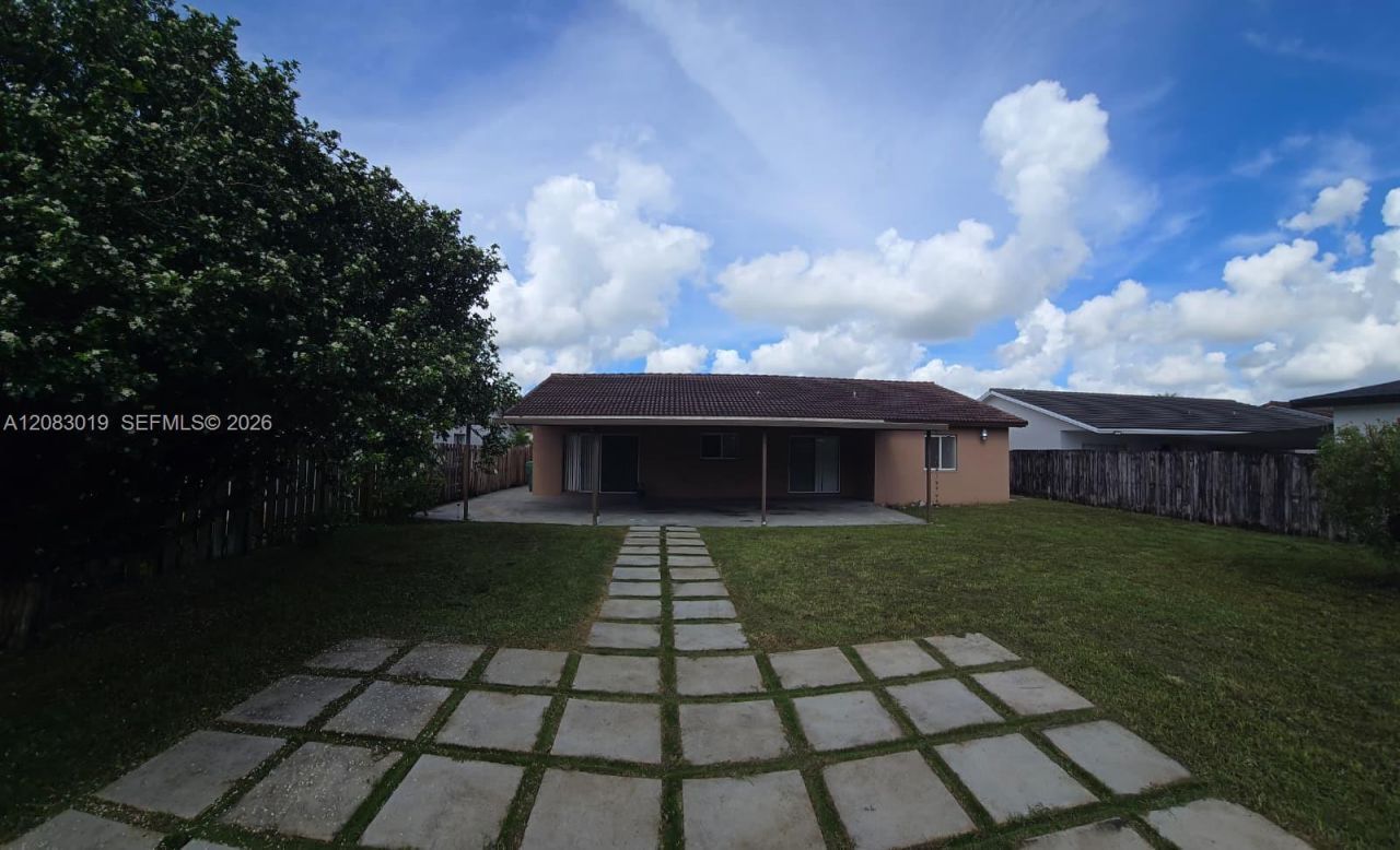 18045 SW 154th Pl, Miami, FL 33187 Photo