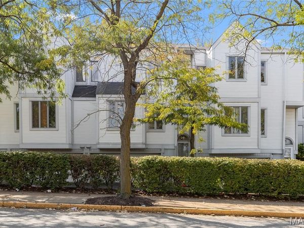 26 Columbus Square Drive , St Louis, MO 63101