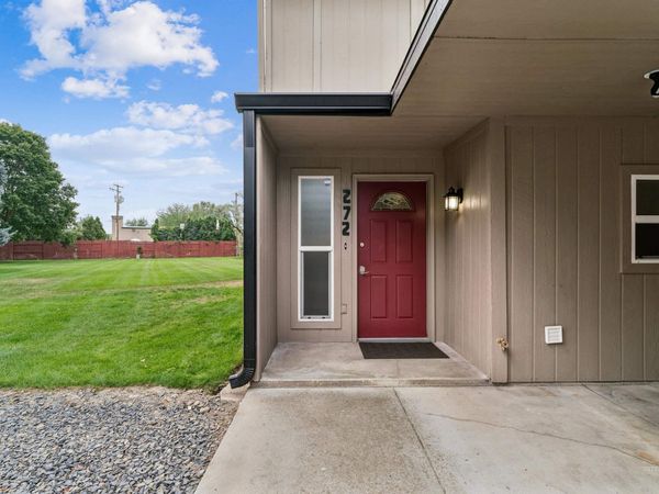 272 N Eagle Glen Ln., Eagle, ID 83616