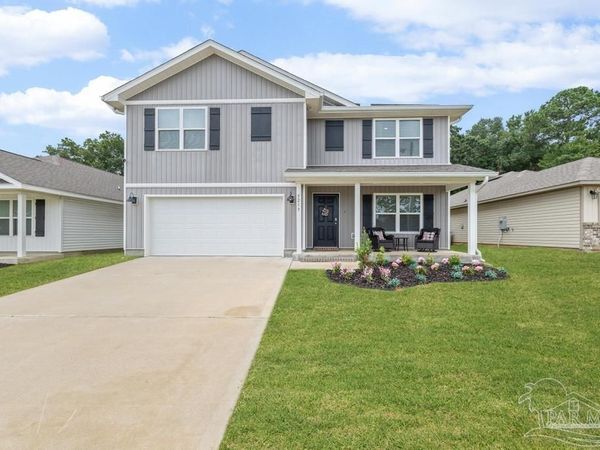 5213 Peach Dr, Pace, FL 32571