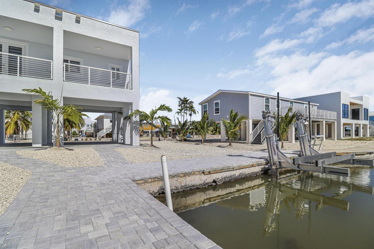 31450 Avenue G, Big Pine Key, FL 33043 Photo
