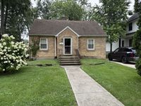 657 E Prairie Avenue, Des Plaines, IL 60016 primary photo