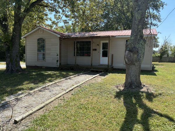 121 E Opdyke Avenue , Mt Vernon, IL 62864
