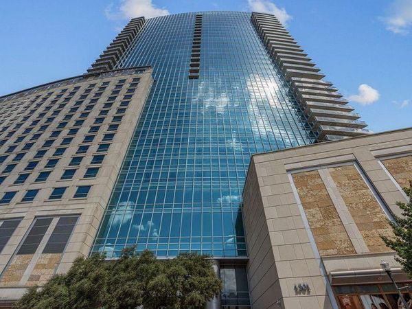 1301 Throckmorton Street, Unit 1805, Fort Worth, TX 76102