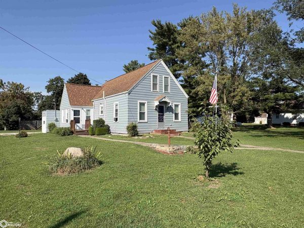 409 W Cherry Street, Salem, IA 52649