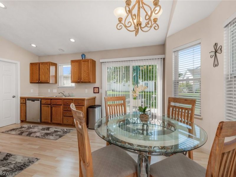 5308 Chaucer Drive, Medina, OH 44256 Photo 10