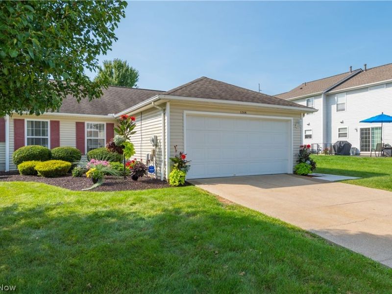 5308 Chaucer Drive, Medina, OH 44256 Photo 2