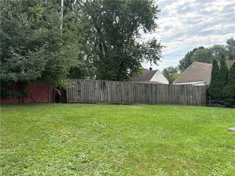 1711 Evergreen Avenue, Akron, OH 44301 Photo 13