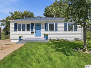 6070 Hillsdale Avenue, Omaha, NE 68117