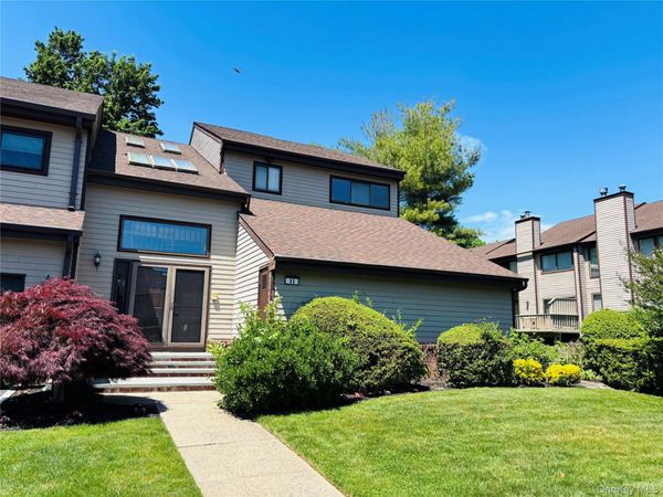 88 The Glen , Unit 88, Glen Head, NY 11545