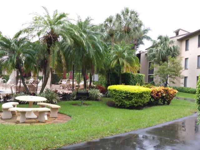 201 Foxtail Drive, Unit C1, Greenacres, FL 33415 Photo