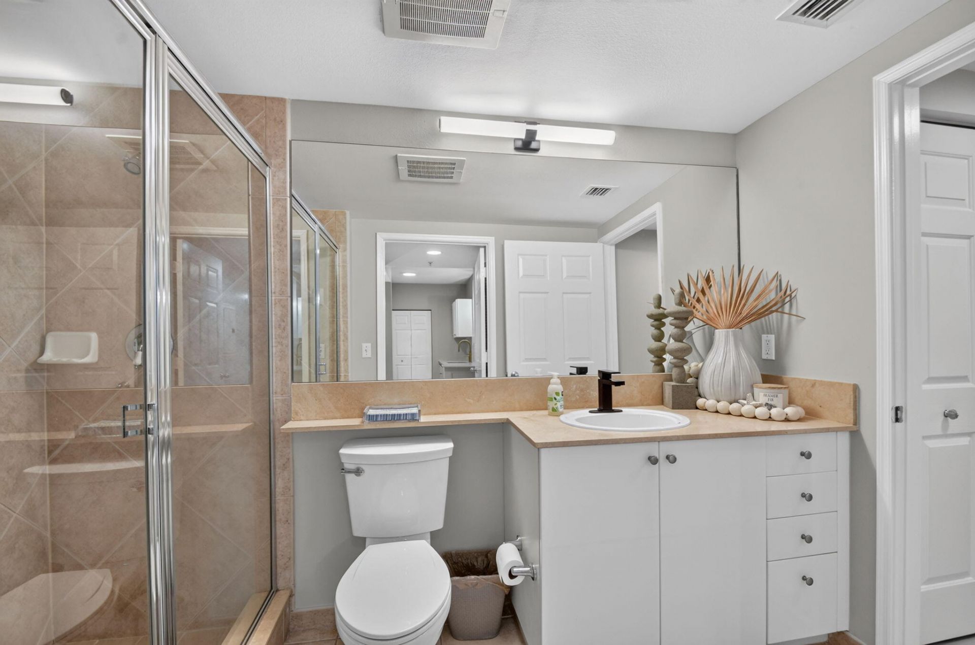 625 Casa Loma Boulevard, Unit 506, Boynton Beach, FL 33435 Photo
