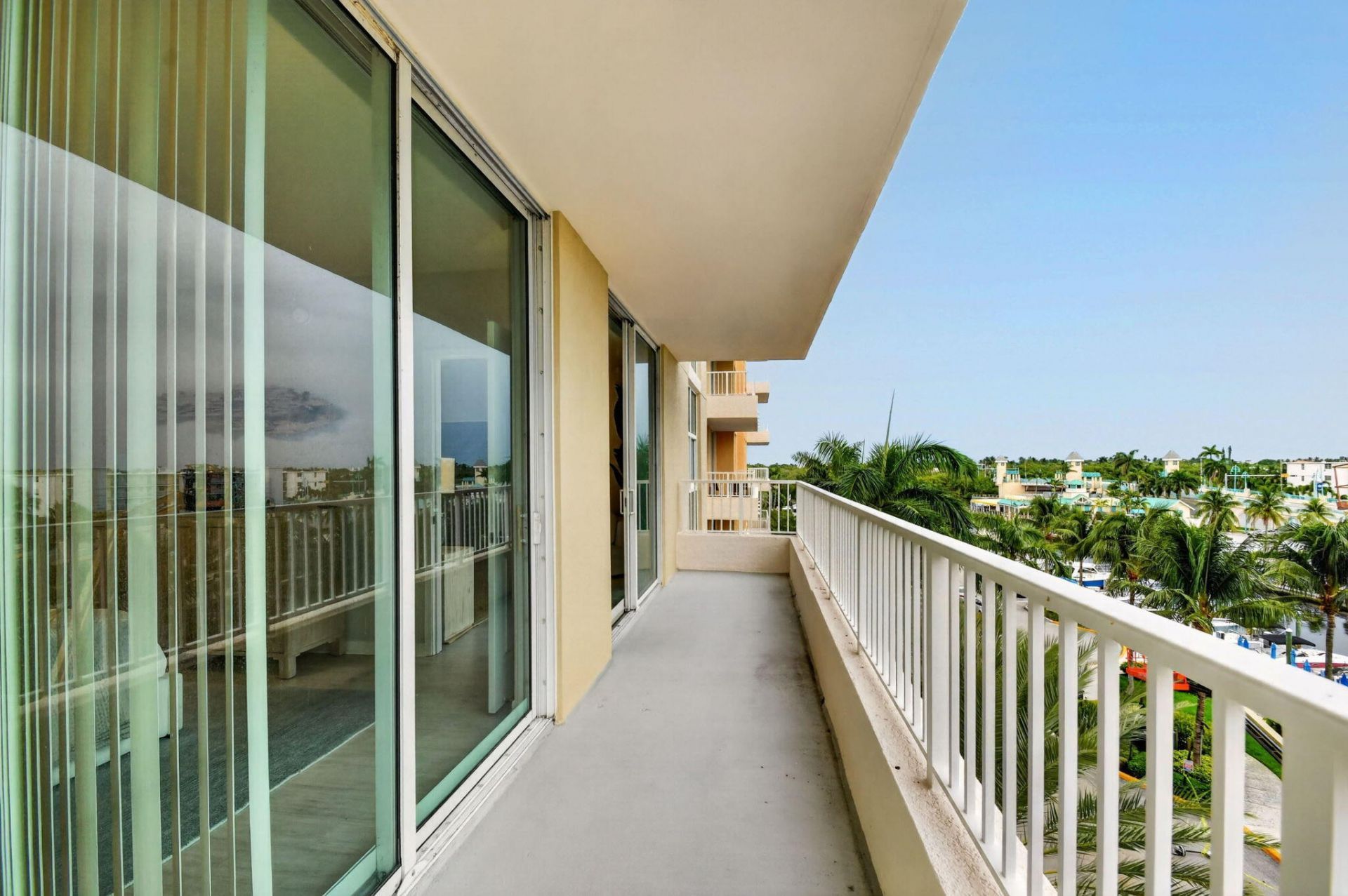 625 Casa Loma Boulevard, Unit 506, Boynton Beach, FL 33435 Photo