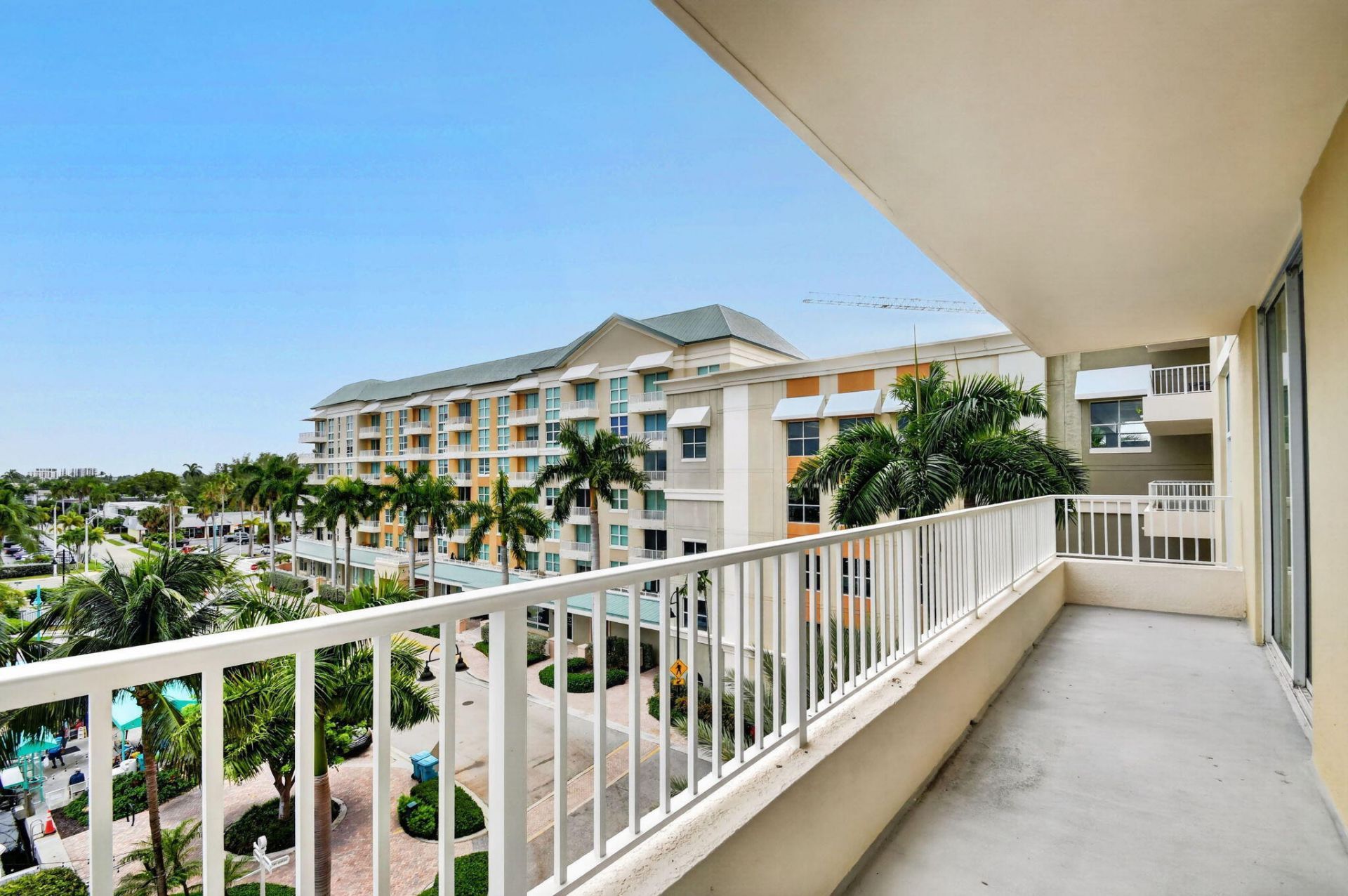 625 Casa Loma Boulevard, Unit 506, Boynton Beach, FL 33435 Photo