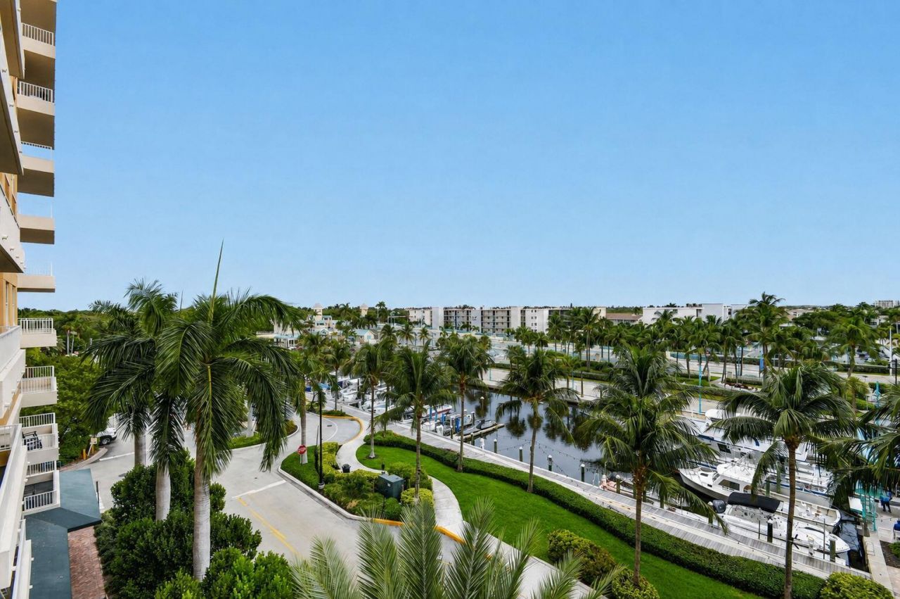 625 Casa Loma Boulevard, Unit 506, Boynton Beach, FL 33435 Photo