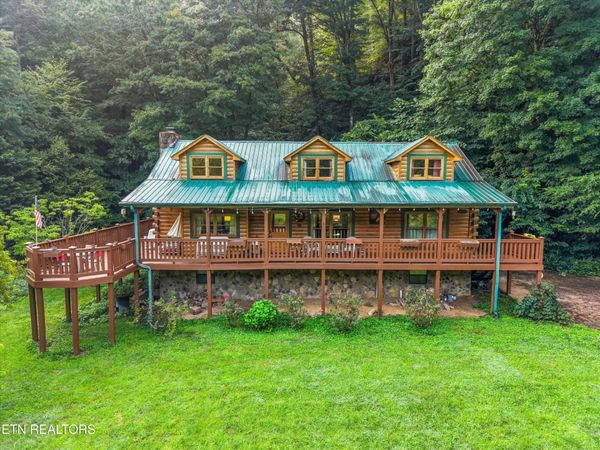 813 Steer Creek Rd , Tellico Plains, TN 37385