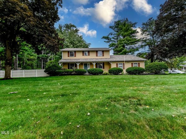 7 Southcrest Drive, Clifton Park, NY 12065