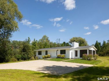 27 Robin Hill, Salisbury, CT 06039