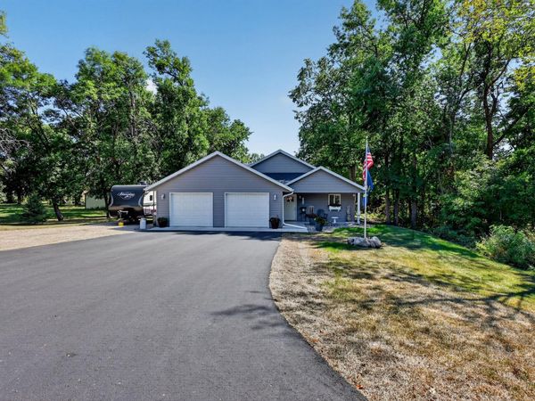 2006 Woodland Park Drive NE, Alexandria, MN 56308