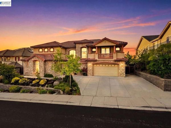 2851 E Cog Hill Ter, Dublin, CA 94568