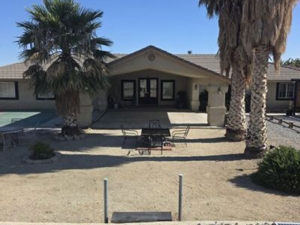 1168 Smoke Tree Road, Pinon Hills, CA 92372