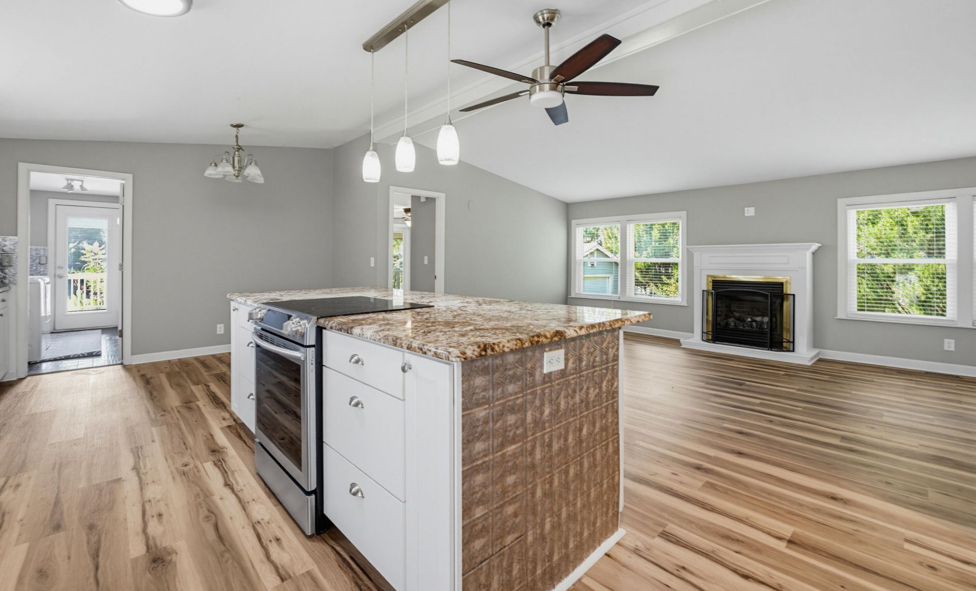 1866 Sea Island Parkway Photo 24