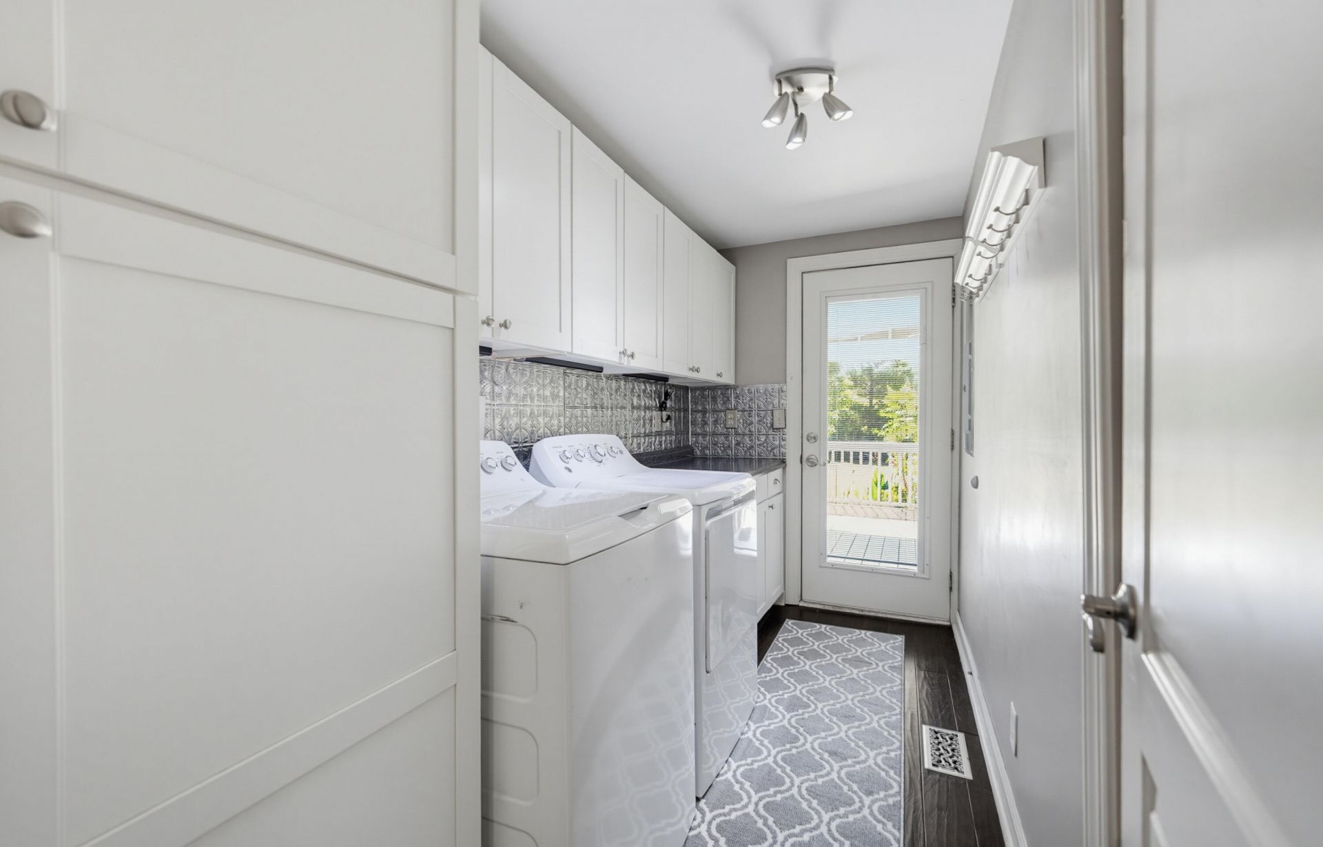 1866 Sea Island Parkway Photo 33