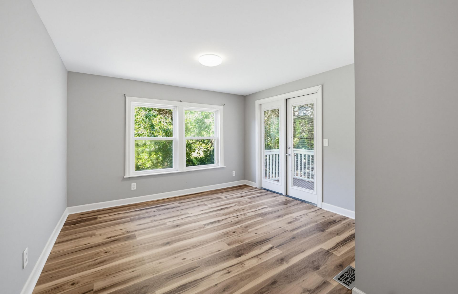 1866 Sea Island Parkway Photo 37