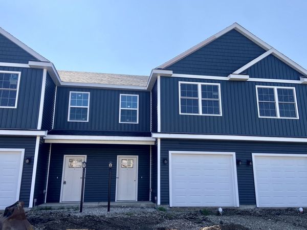 3329 Stoneway Court , Champaign, IL 61822