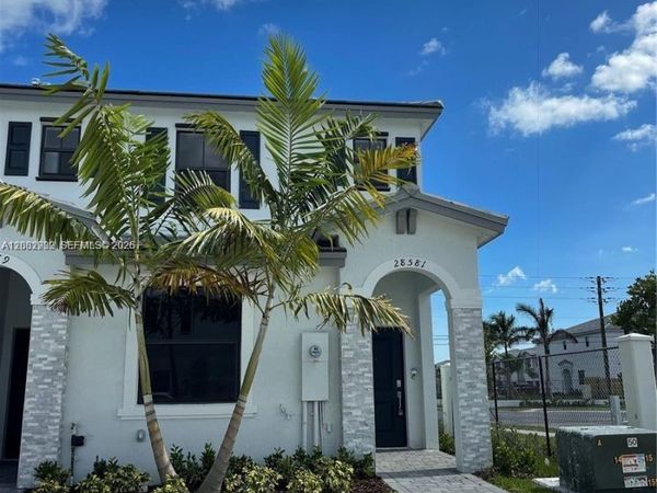 28581 SW 132nd Ct , Homestead, FL 33033