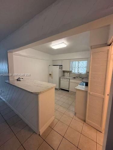 8835 SW 27th St, Miami, FL 33165 Photo