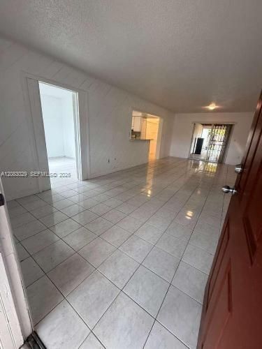 8835 SW 27th St, Miami, FL 33165 Photo
