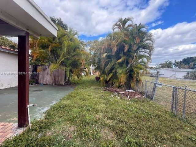 8835 SW 27th St, Miami, FL 33165 Photo