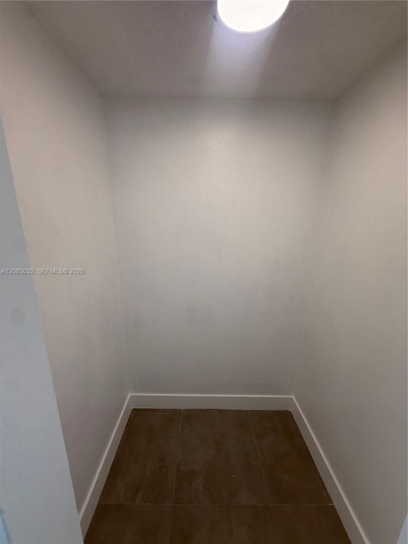 6937 Bay Dr , Unit 510, Miami Beach, FL 33141 Photo