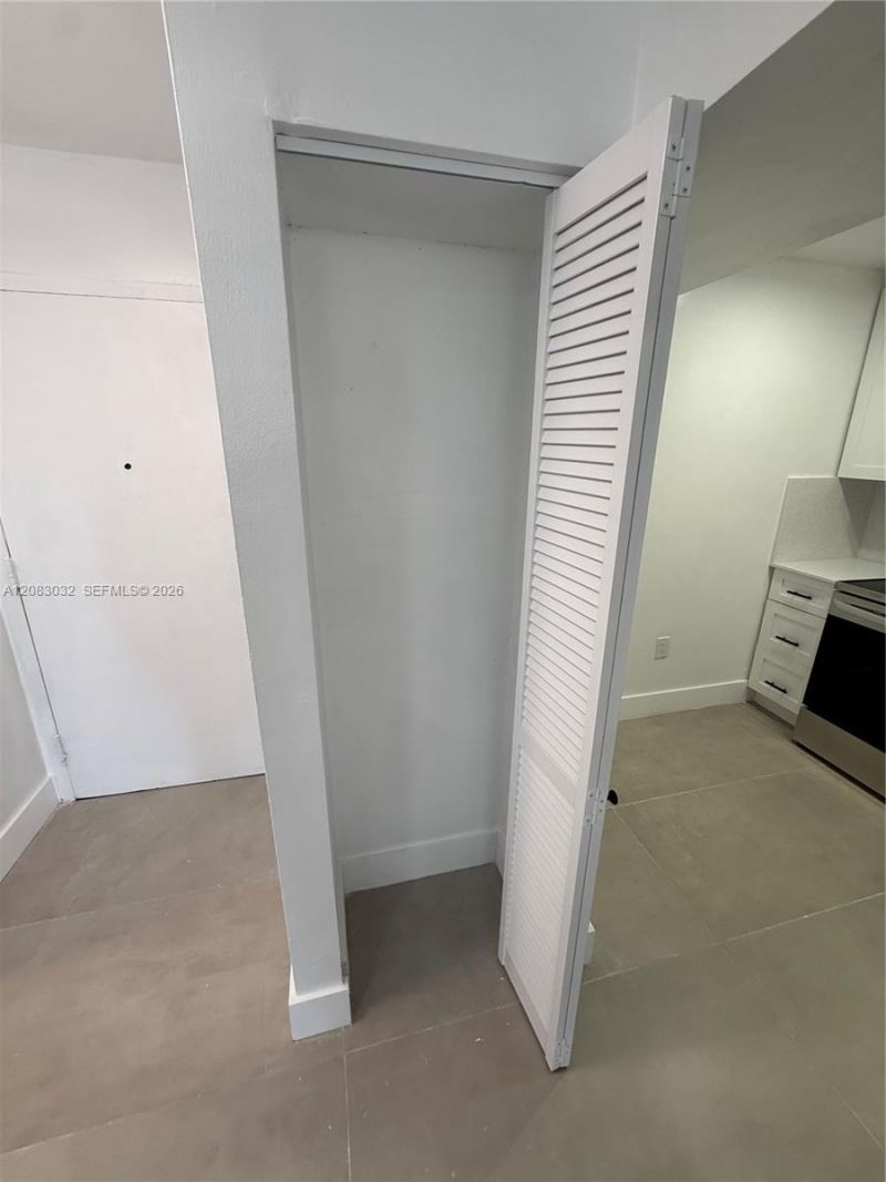 6937 Bay Dr , Unit 510, Miami Beach, FL 33141 Photo