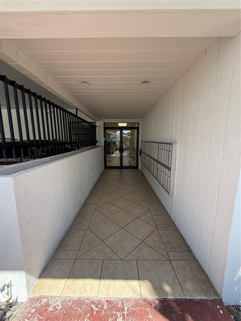 6937 Bay Dr , Unit 510, Miami Beach, FL 33141 Photo