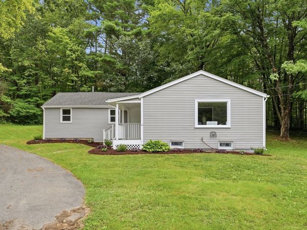49 Harrington Road, Charlton, MA 01507