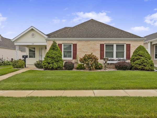 414 Greenbrier Lane, Lowell, IN 46356