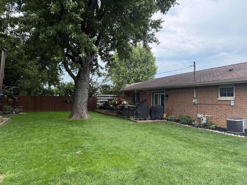 142 Colorado Drive, Xenia, OH 45385 Photo 2