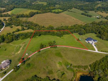 650 Holladay Lane, Waco, KY 40385