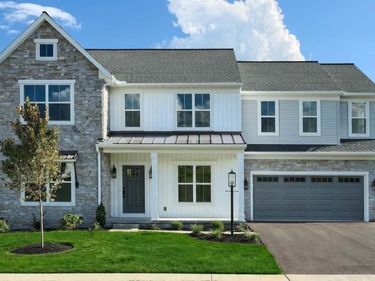 2231 S AUTUMN CHASE DRIVE , MECHANICSBURG, PA 17055