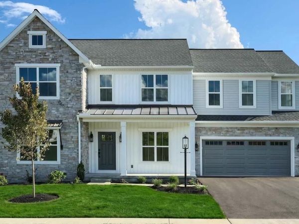 2231 S AUTUMN CHASE DRIVE , MECHANICSBURG, PA 17055