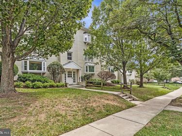 2917 WILLSTON PLACE, Unit 101, FALLS CHURCH, VA 22044